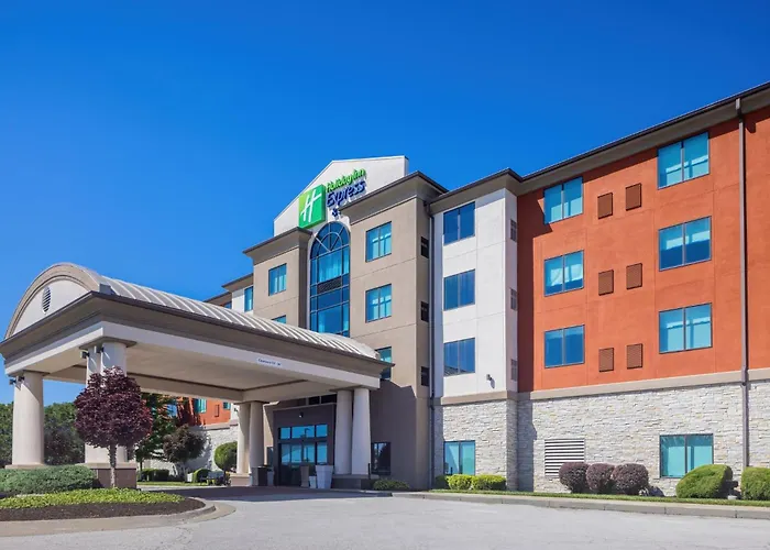 Holiday Inn Express & Suites Kansas City Airport By Ihg