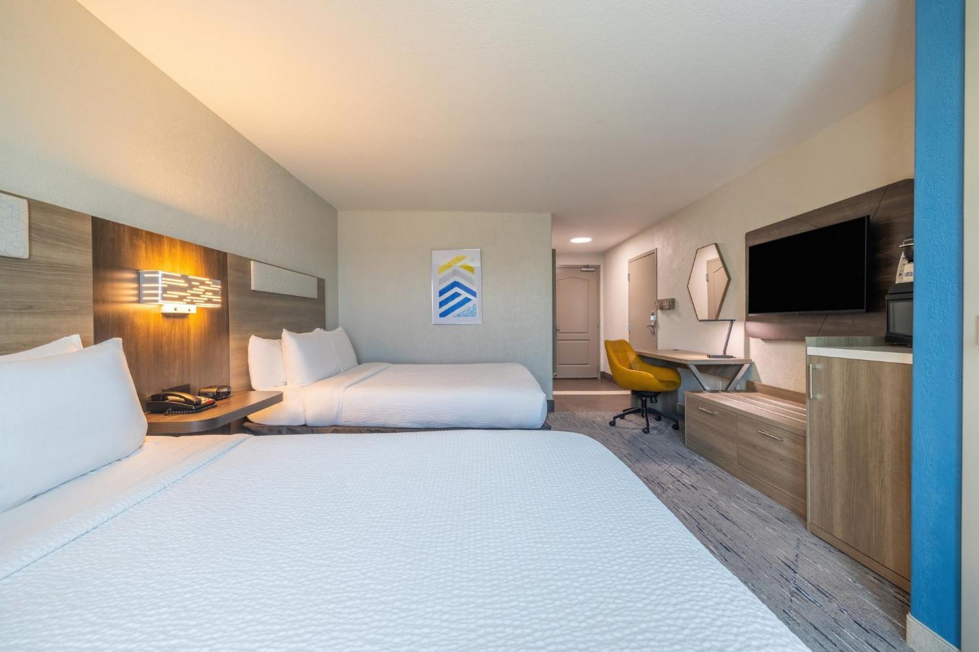 Hotel Express & Kansas Airport By Ihg Kansas City
