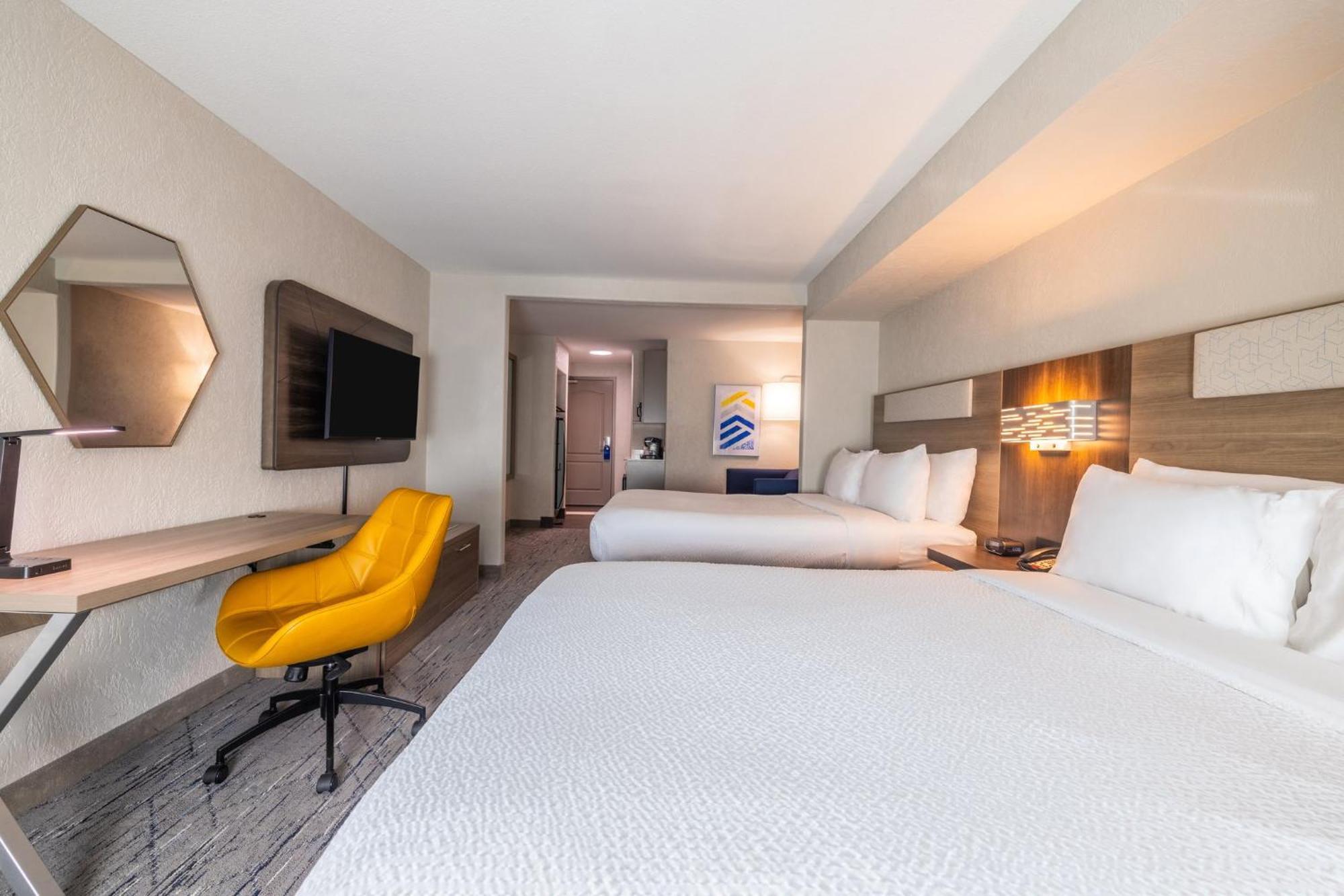 Hotel Express & Kansas Airport By Ihg Kansas City